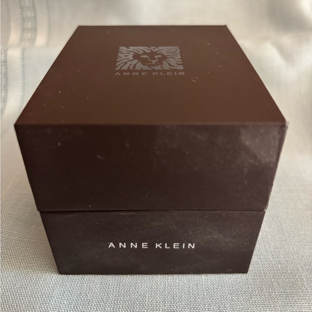 Anne Klein Watch Box - Picture 2 of 8